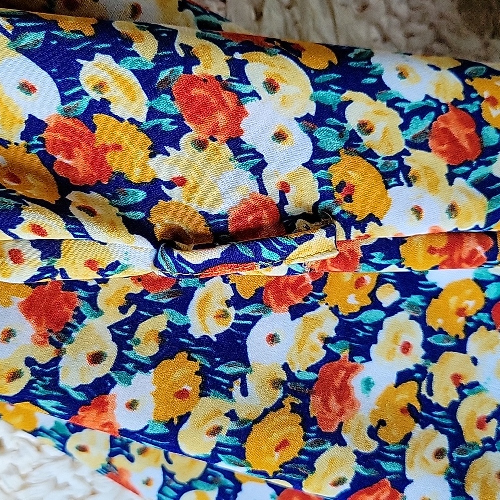 Pretty Garden multicolored halter fit and flare, swing dress. size M - Picture 10 of 16